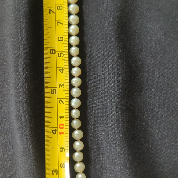 Freshwater Pearl 18" Necklace - Picture 6 of 6